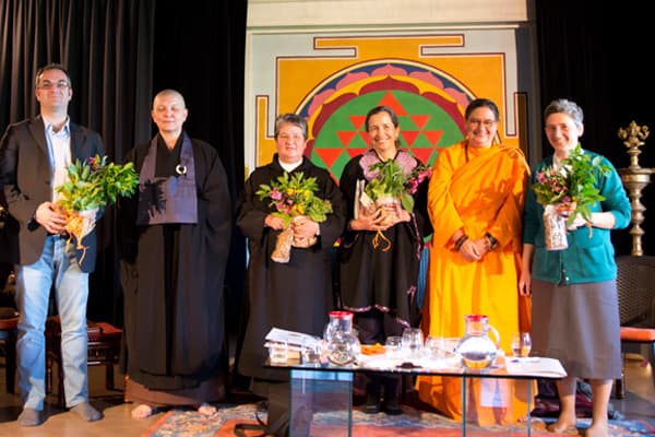 incontro-interreligioso-monachesimo-femminile-ashram